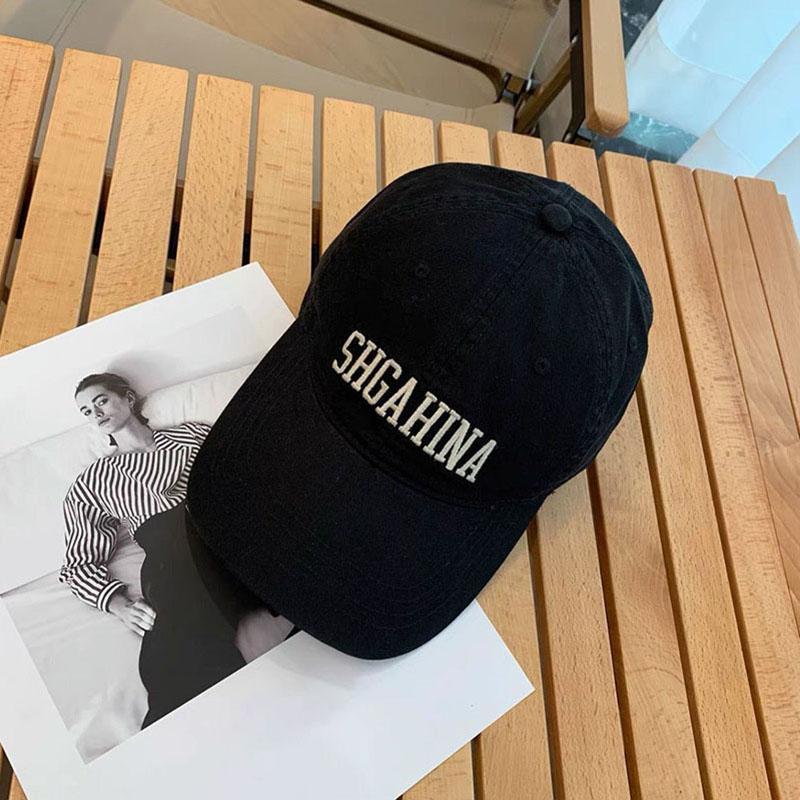 RICYGVM Embroidery Letter Baseball Hat For Women Solid Color Peaked Hats Unisex Outdoor Sunshade Visors Fashion Duck Tongue Cap Adjustable чорний
RICYGVM Embroidery Letter Baseball Hat For Women Solid Color Peaked Hats Unisex Outdoor Sunshade Visors Fashion Duck Tongue Cap Adjustable чорний