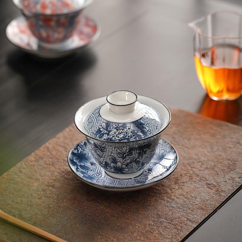 Керамическая пиала для чая Гайвань Sun Xiaomei Qinghua
Керамическая пиала для чая Гайвань Sun Xiaomei Qinghua