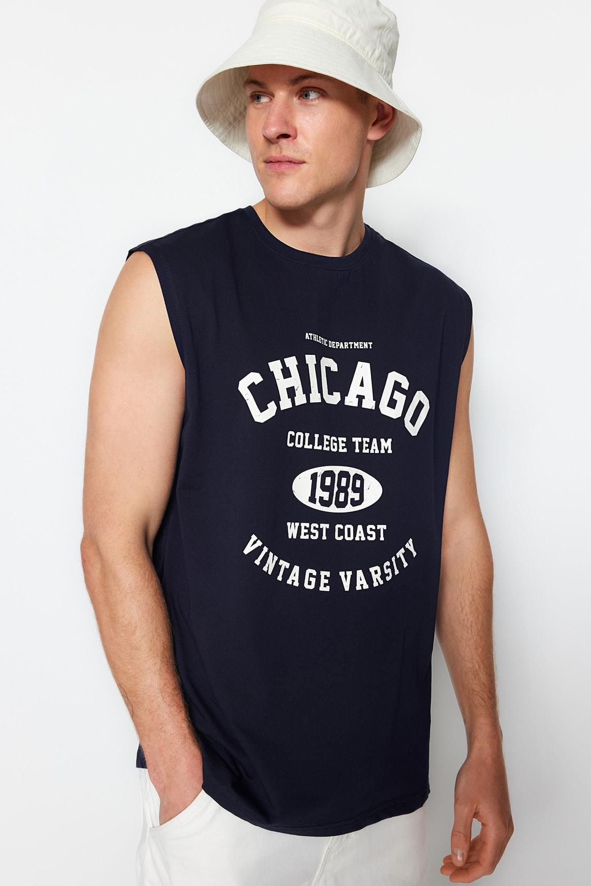 Men s Fashion New Undershirt Navy Blue Relaxed Casual Cut City Printed 100% Cotton Sleeveless T-Shirt Undershirt
Men s Fashion New Undershirt Navy Blue Relaxed Casual Cut City Printed 100% Cotton Sleeveless T-Shirt Undershirt