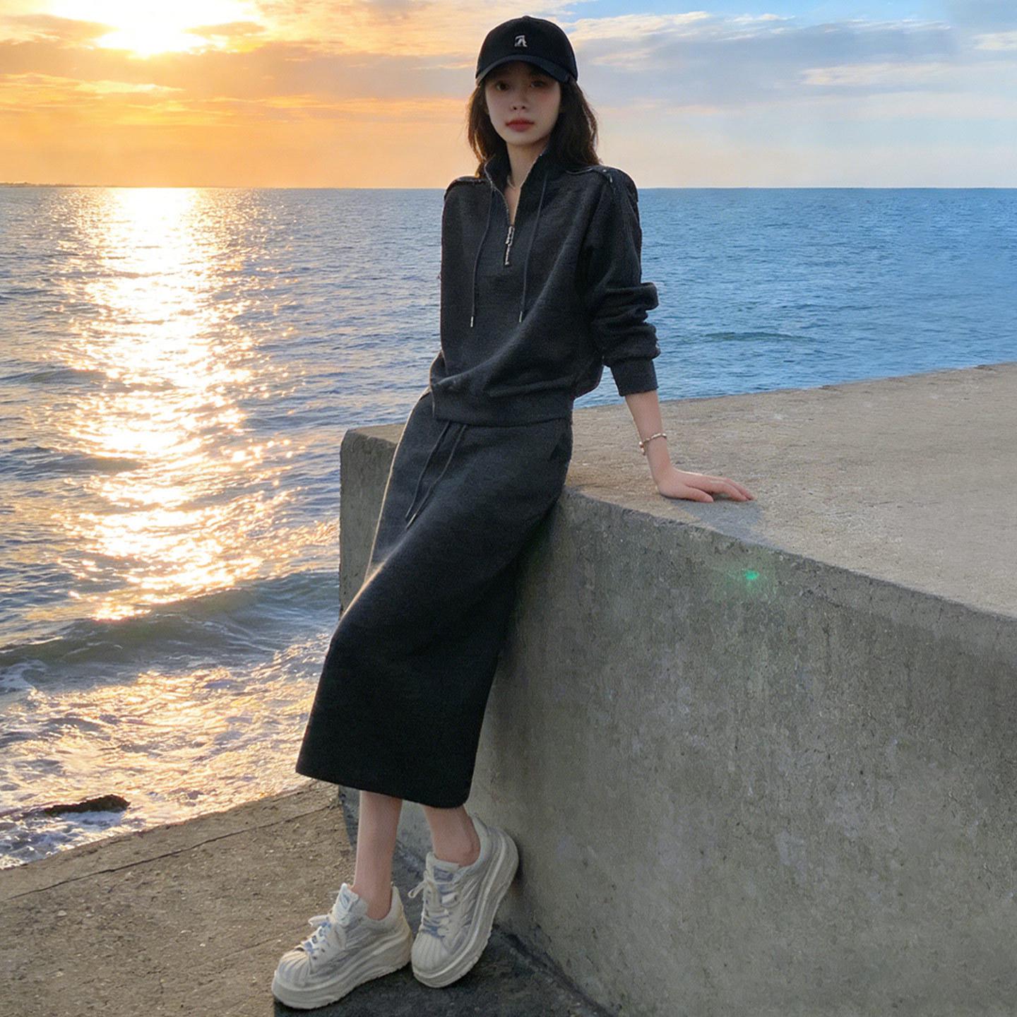 European Style Dark Gray Stand Collar Hoodie & Split Hem Skirt Two-Piece Set for Early Autumn Women s Fashion S
European Style Dark Gray Stand Collar Hoodie & Split Hem Skirt Two-Piece Set for Early Autumn Women s Fashion S