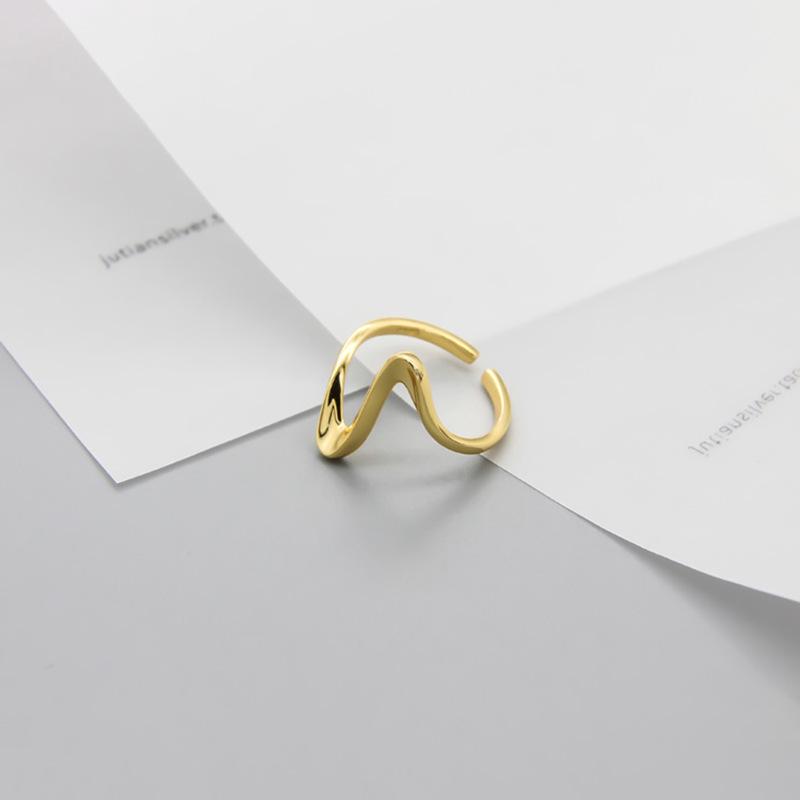 S925 Sterling Silver Gold Plated Wave Pattern Adjustable Ring for Women Open Adjustable
S925 Sterling Silver Gold Plated Wave Pattern Adjustable Ring for Women Open Adjustable