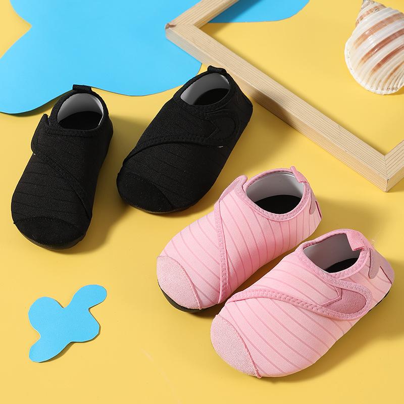 Non-slip children s beach shoes and socks boys quick-drying wading shoes seaside swimming shoes baby non-slip seaside swimming shoes 23-24 yards inner length 13cm розы красного
Non-slip children s beach shoes and socks boys quick-drying wading shoes seaside swimming shoes baby non-slip seaside swimming shoes 23-24 yards inner length 13cm розы красного