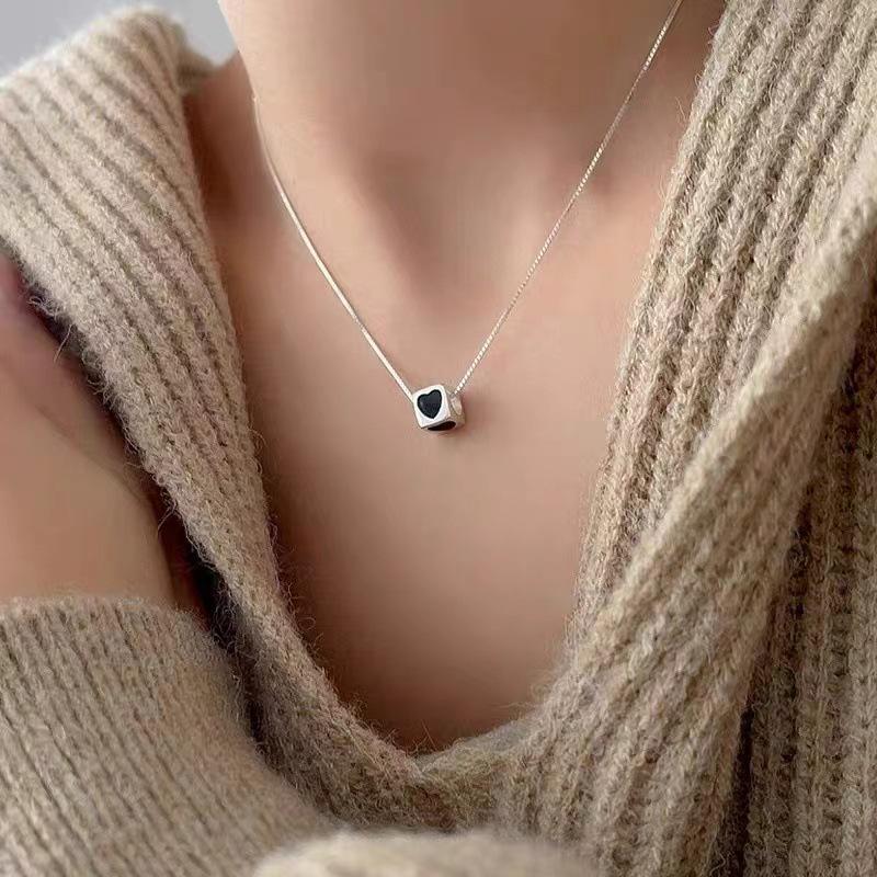 Silver-Plated Heart & Square Pendant Necklace - Women s 2024 Luxury Style for Autumn/Winter Sweaters
Silver-Plated Heart & Square Pendant Necklace - Women s 2024 Luxury Style for Autumn/Winter Sweaters