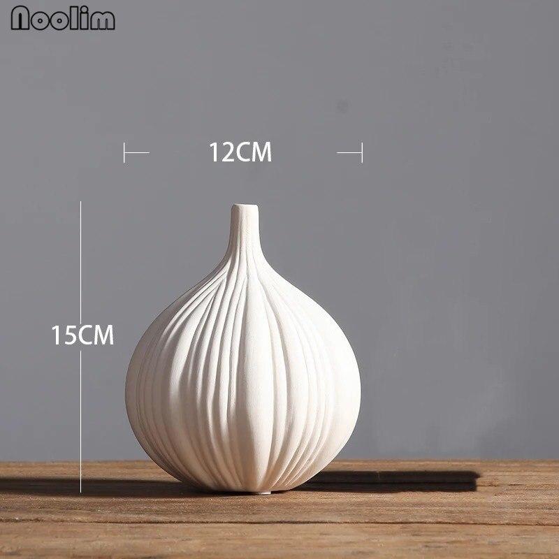 Простая ваза в форме чеснока, керамическая маленькая ваза, свадебные украшения для дома, офиса, кафе, украшения A