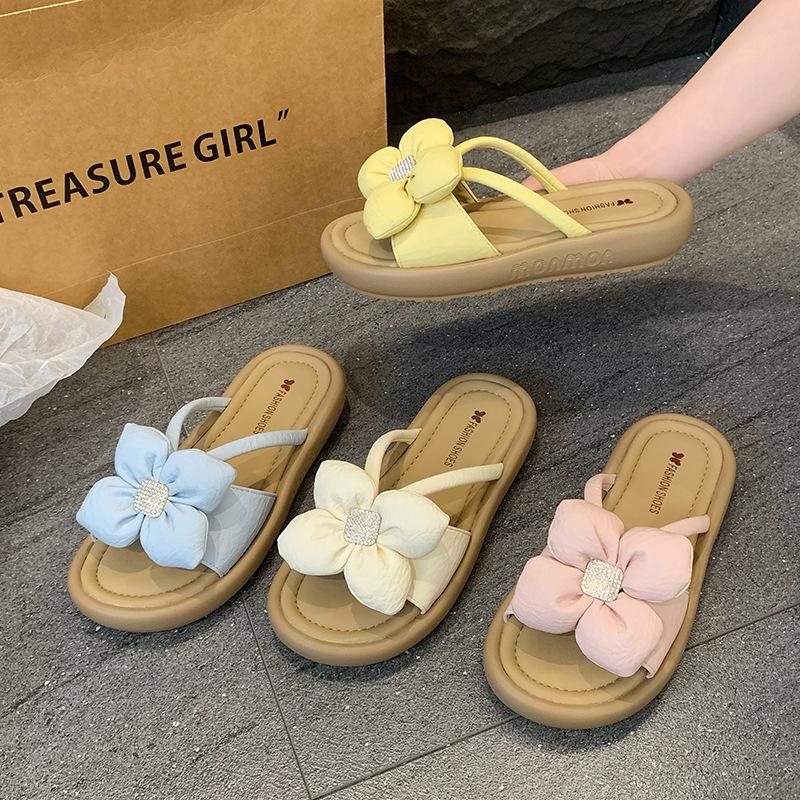 Cool slippers slippers one word muffin summer new fashion thick bottom outer wear women s flower rhinestones 35 жёлтый
Cool slippers slippers one word muffin summer new fashion thick bottom outer wear women s flower rhinestones 35 жёлтый