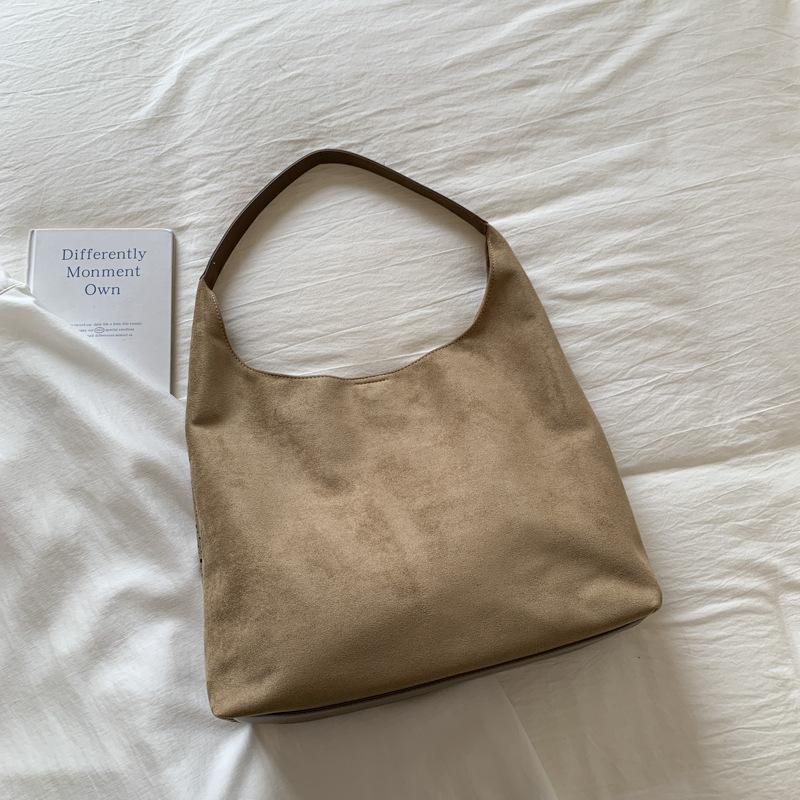 сумки2025 полая ниша высококлассная женская сумка-тоут для путешествий модный тренд для мамы хаки
сумки2025 полая ниша высококлассная женская сумка-тоут для путешествий модный тренд для мамы хаки