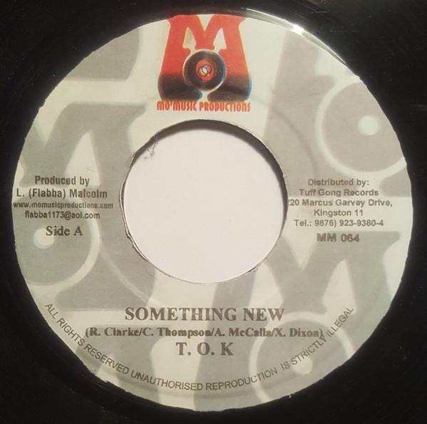 7inch Record T.O.K. / DELLY RANKS - Something New / Work Round Dem MM065 Mo Music Produ 2000 Jamaica Reggae, Ska & Dub Used
7inch Record T.O.K. / DELLY RANKS - Something New / Work Round Dem MM065 Mo Music Produ 2000 Jamaica Reggae, Ska & Dub Used
