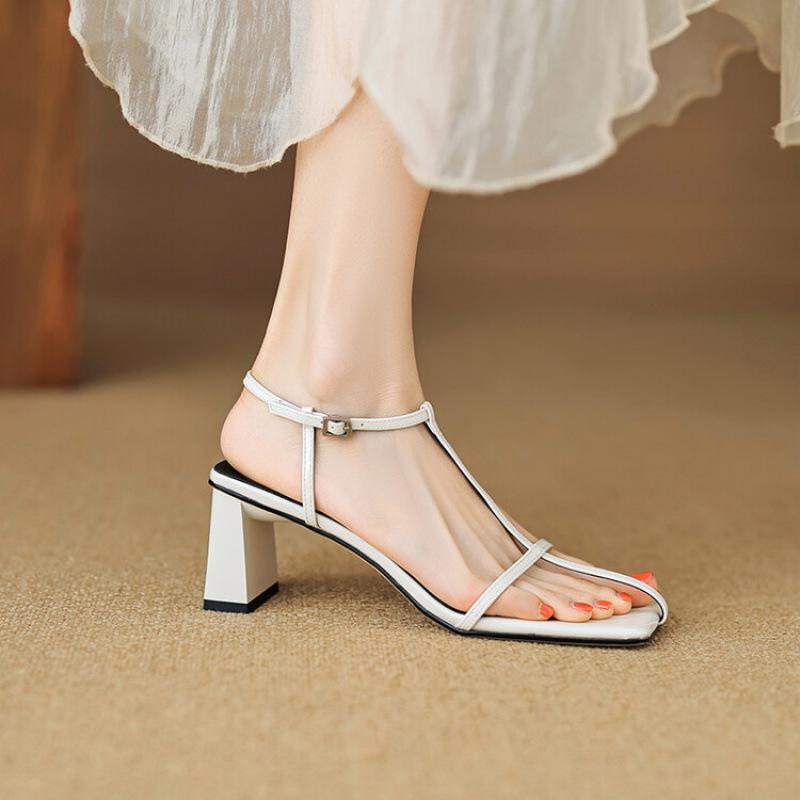 Летние кожаные сандалии на одном слове женские однотонные на среднем каблуке большого размера подошва из говяжьей кожи новые модные сандалии квадратный носок толстый каблук пряжка 33
Летние кожаные сандалии на одном слове женские однотонные на среднем каблуке большого размера подошва из говяжьей кожи новые модные сандалии квадратный носок толстый каблук пряжка 33