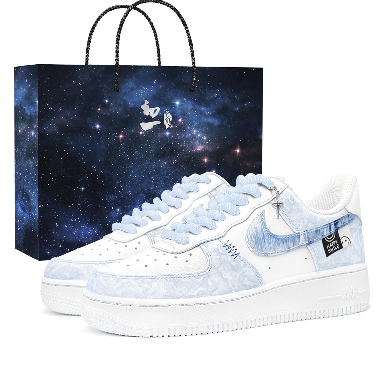Nike Air Force 1 Shopping Bag, Blue Mist, First Culture V Low top Skateboard Shoes Women s White Blue DD8959-100(TeamTwo-bag) 40
Nike Air Force 1 Shopping Bag, Blue Mist, First Culture V Low top Skateboard Shoes Women s White Blue DD8959-100(TeamTwo-bag) 40