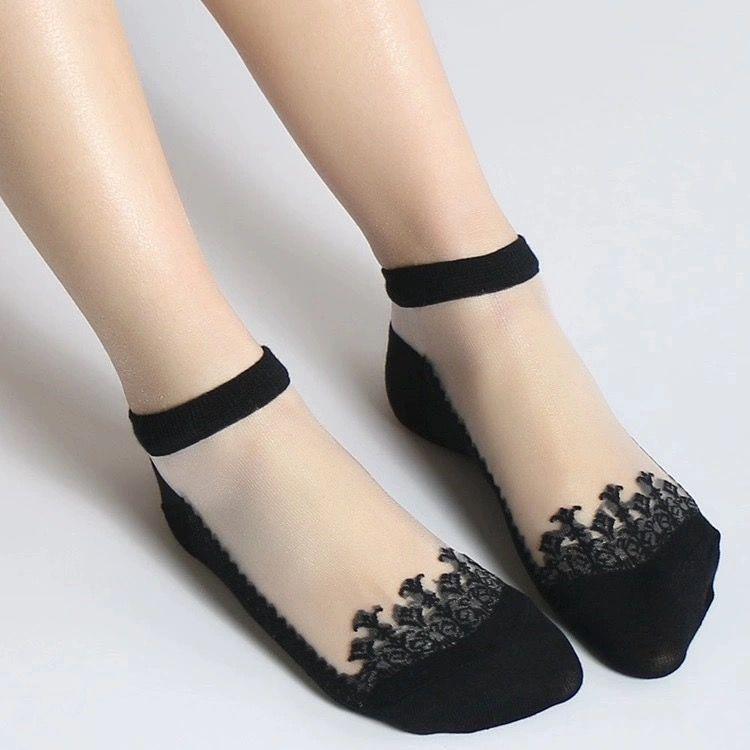 Summer Lace Trim Ice Silk Ankle Socks - Anti-Snagging Cotton Sole for Women One Size
Summer Lace Trim Ice Silk Ankle Socks - Anti-Snagging Cotton Sole for Women One Size