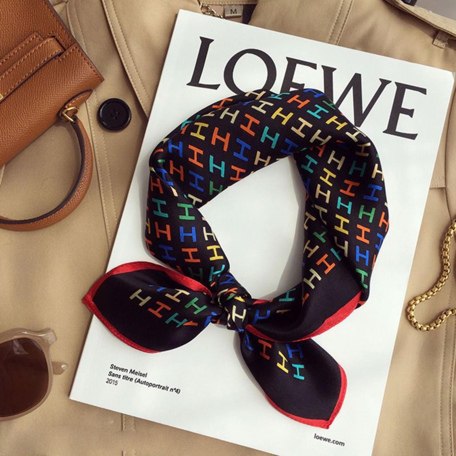 Color Block Printed Silk Scarf 90cm Twill Scarf Korean Version Of The All- Large Square Scarf Sunscreen Shawl Headscarf Women One Size
Color Block Printed Silk Scarf 90cm Twill Scarf Korean Version Of The All- Large Square Scarf Sunscreen Shawl Headscarf Women One Size