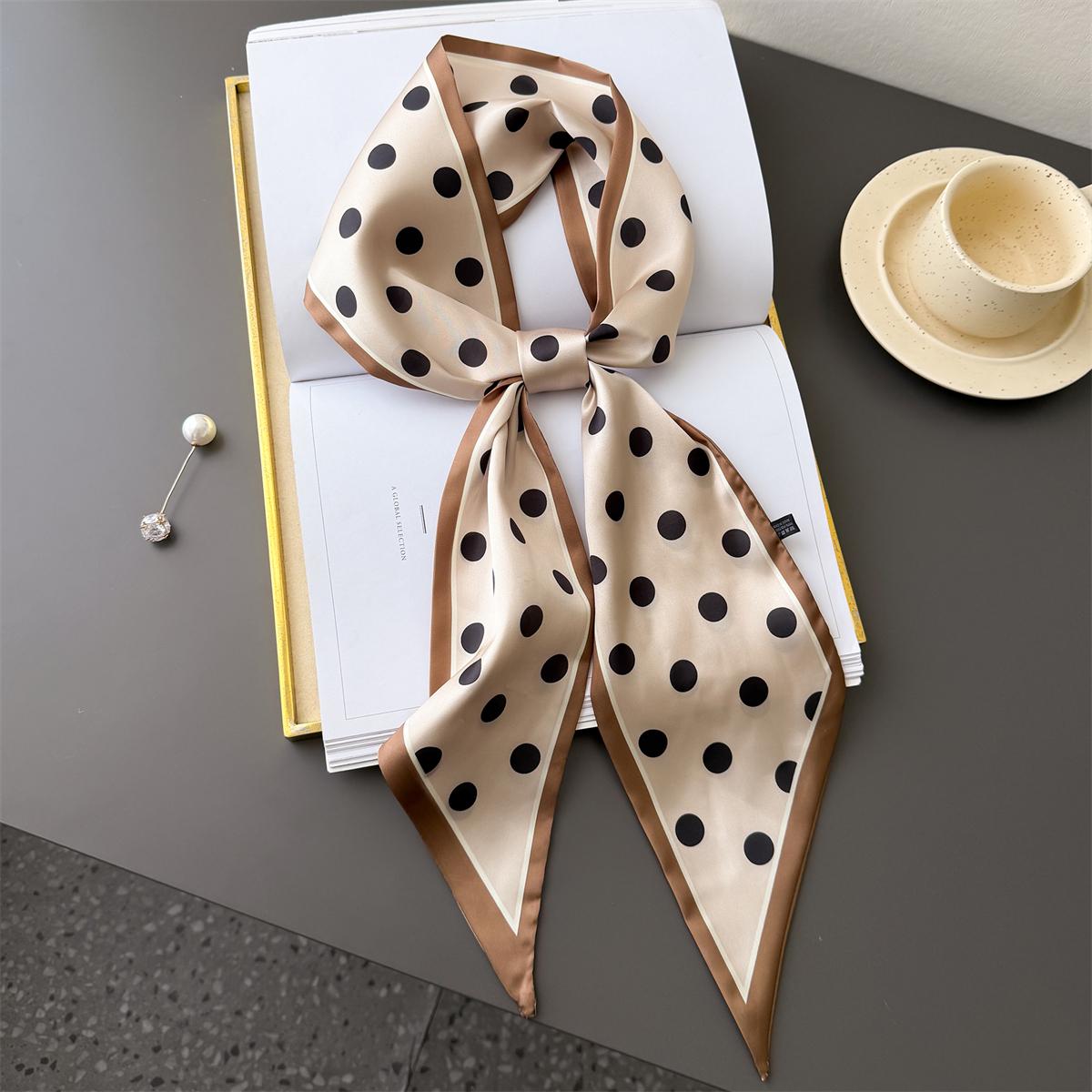 Новый животный леопардовый шарф тонкая лента повязки для волос женский шейный платок фуляр мягкие резинки для волос шарфы лента для ручки сумки 147x14cm
Новый животный леопардовый шарф тонкая лента повязки для волос женский шейный платок фуляр мягкие резинки для волос шарфы лента для ручки сумки 147x14cm