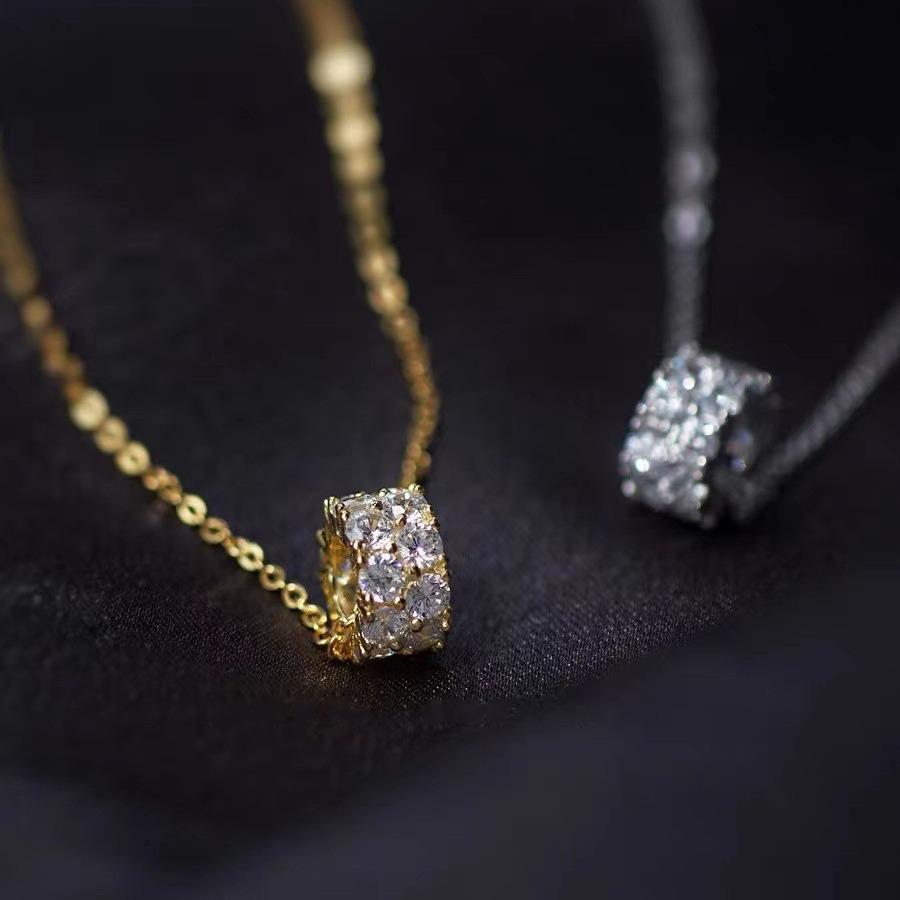 Gold Plated S925 Sterling Silver Diamond Kaleidoscope Necklace - Exquisite Zircon Inlaid Design for Women. 14K Gold
Gold Plated S925 Sterling Silver Diamond Kaleidoscope Necklace - Exquisite Zircon Inlaid Design for Women. 14K Gold