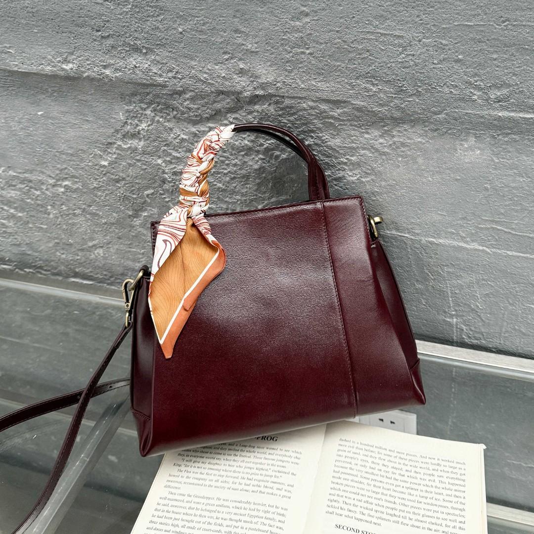 Fashiable Genuine Leather Tote Bag For Woman Real Cow Leather Handbag Luxury Ladies Shoulder or Crossbody Bag
Fashiable Genuine Leather Tote Bag For Woman Real Cow Leather Handbag Luxury Ladies Shoulder or Crossbody Bag