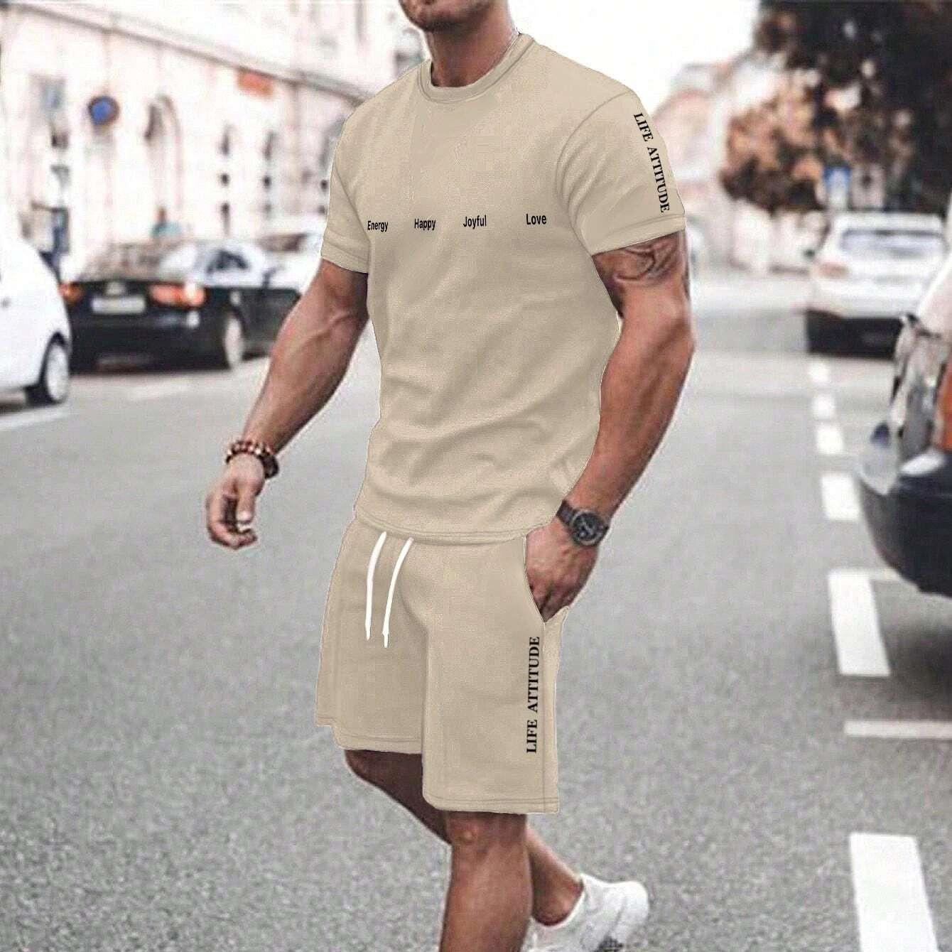 Мужской комплект из футболки и шорт в стиле колор-блок L
Мужской комплект из футболки и шорт в стиле колор-блок L