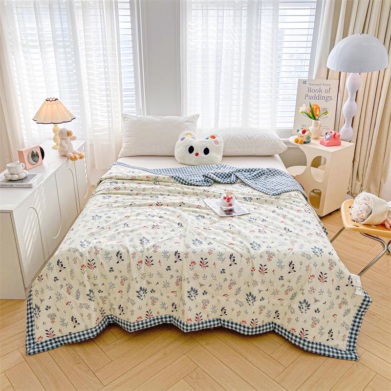 Pastoral 100% Cotton Printed Summer Quilt High-Quality Breathable Air Condition Comforter Soft Skin-Friendly Blanket for Double 150x200cm Only quilt
Pastoral 100% Cotton Printed Summer Quilt High-Quality Breathable Air Condition Comforter Soft Skin-Friendly Blanket for Double 150x200cm Only quilt