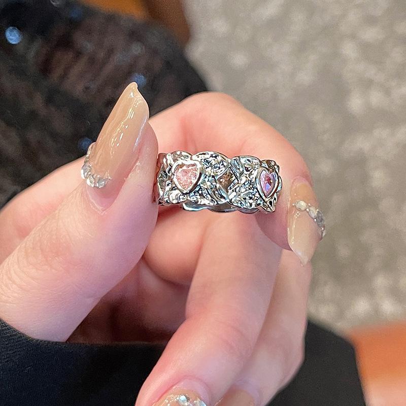 Изысканное медное регулируемое кольцо с привлекательным цветным цирконом для стильных леди
Изысканное медное регулируемое кольцо с привлекательным цветным цирконом для стильных леди