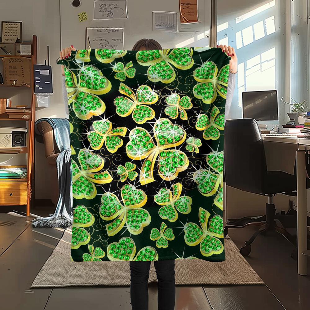 St.Patrick s Day Green clover Print Flannel Blanket,High quality Comfortable for All Seasons,Home Decor,Warmth and Comfort,Perfect for Christmas Gifts 80cm x 120cm
St.Patrick s Day Green clover Print Flannel Blanket,High quality Comfortable for All Seasons,Home Decor,Warmth and Comfort,Perfect for Christmas Gifts 80cm x 120cm