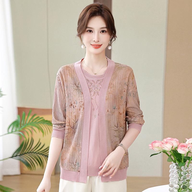 Spring & Autumn Two-Piece Set: Short-Sleeved T-Shirt & Long-Sleeved Knit Cardigan for Women Aged 40-50 5XL (150-165 jin) рожевий
Spring & Autumn Two-Piece Set: Short-Sleeved T-Shirt & Long-Sleeved Knit Cardigan for Women Aged 40-50 5XL (150-165 jin) рожевий