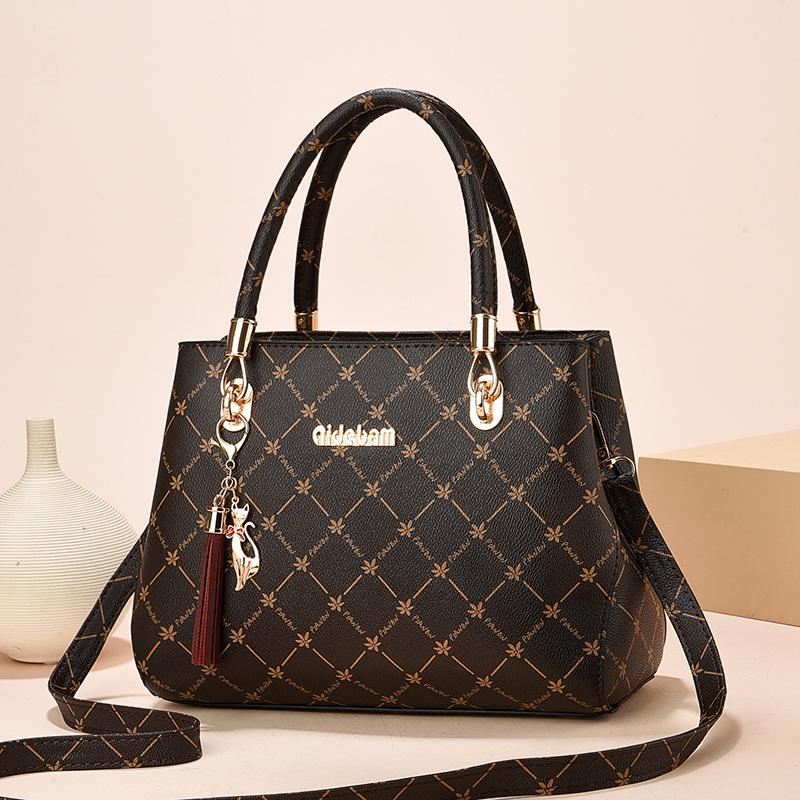 Якісні шкіряні жіночі сумочки Жіночі вінтажні сумки-мессенджери з принтом Сумка на плече Boston Жіночі сумки через плече для покупок 28x14x20cm
Якісні шкіряні жіночі сумочки Жіночі вінтажні сумки-мессенджери з принтом Сумка на плече Boston Жіночі сумки через плече для покупок 28x14x20cm