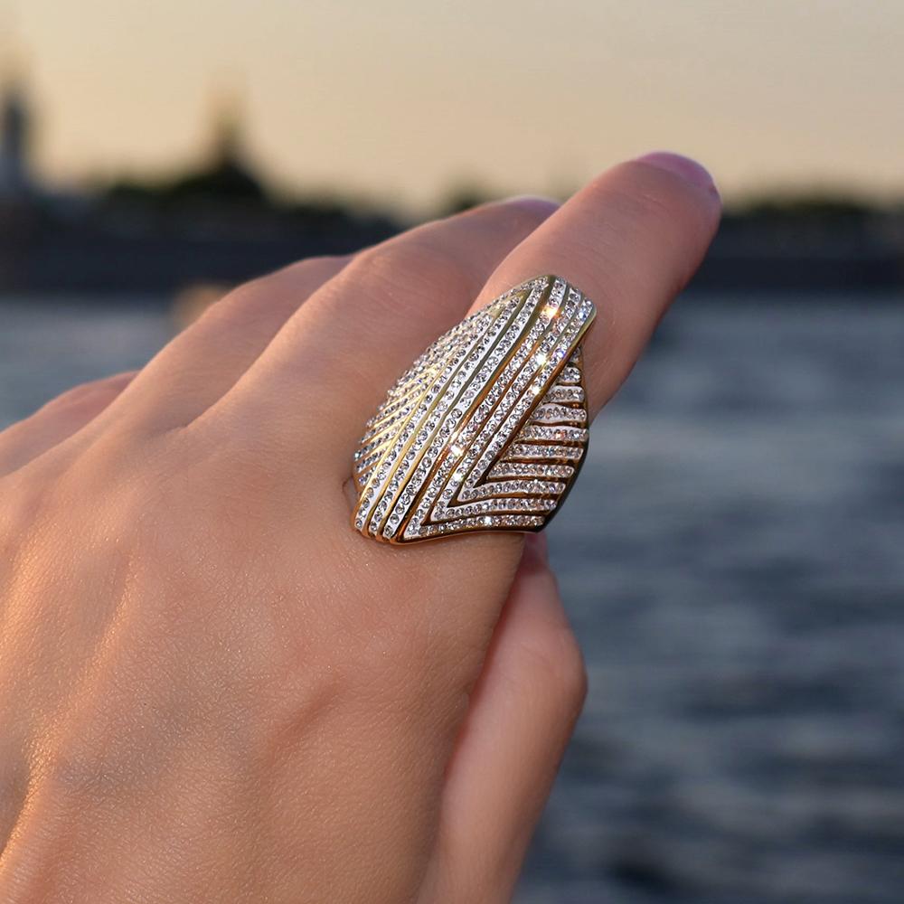 Хип-хоп Iced Out Bling Большое овальное кольцо женское золотого цвета из нержавеющей стали коктейльные кольца для женщин ювелирные изделия для вечеринок высокого качества
Хип-хоп Iced Out Bling Большое овальное кольцо женское золотого цвета из нержавеющей стали коктейльные кольца для женщин ювелирные изделия для вечеринок высокого качества