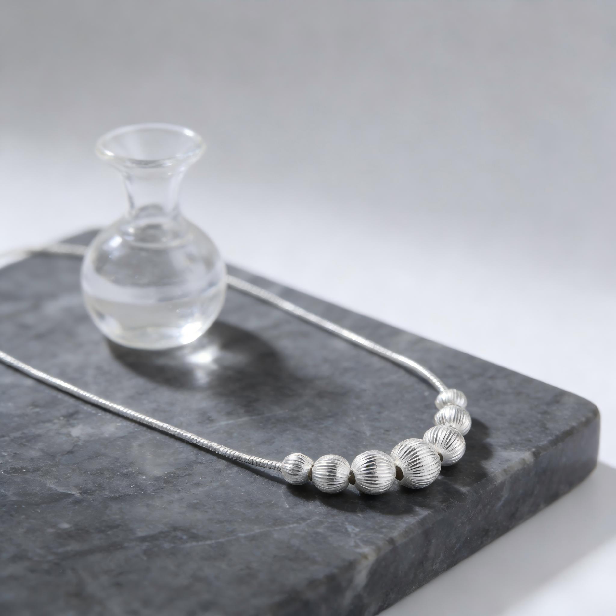 Elegant Brushed Bead Y-Shape Necklace for Women Snake Chain Choker Necklaces Summer Beach Neck Accessories Gifts
Elegant Brushed Bead Y-Shape Necklace for Women Snake Chain Choker Necklaces Summer Beach Neck Accessories Gifts