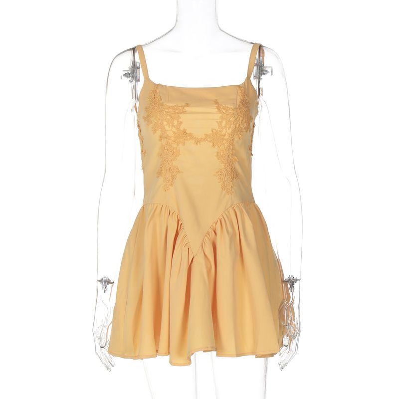 European and American Women clothes 2024 Summer New Product Fashion Sexy Backless Strap Solid Dress Female Foreign Trade Yellow L
European and American Women clothes 2024 Summer New Product Fashion Sexy Backless Strap Solid Dress Female Foreign Trade Yellow L