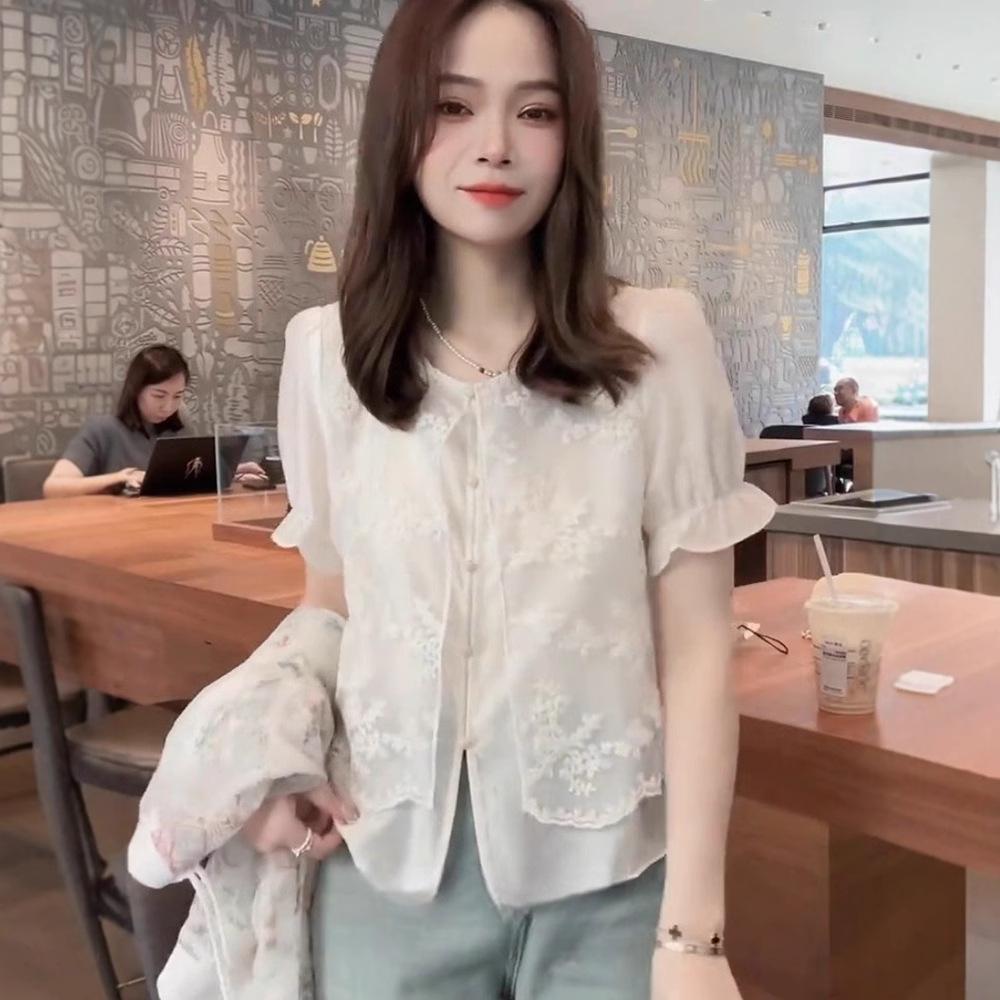 Women s Summer 2025 Lace Chiffon Bubble Sleeve Top - Stylish Two-Piece Look Large
Women s Summer 2025 Lace Chiffon Bubble Sleeve Top - Stylish Two-Piece Look Large