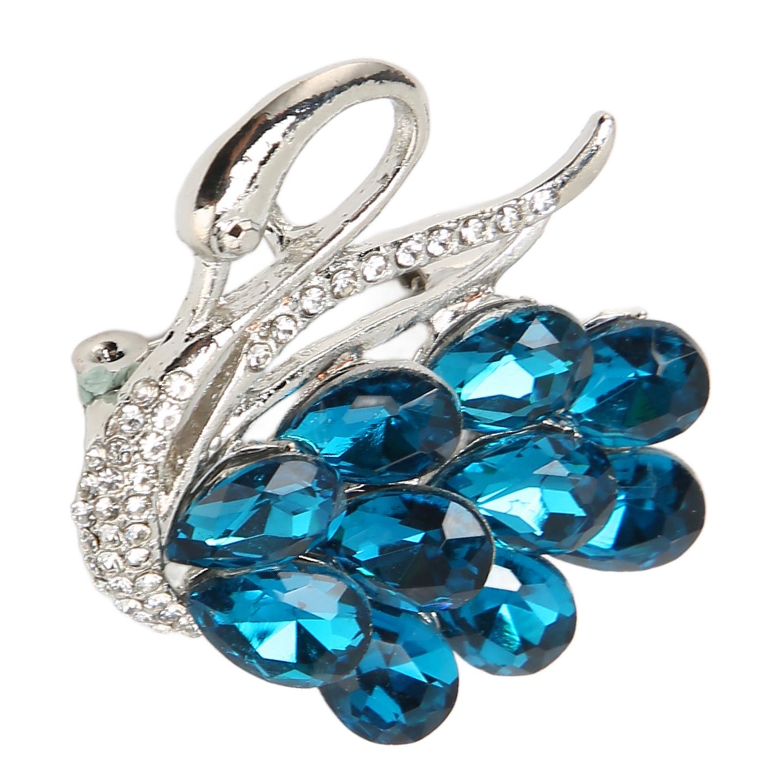 Women Sparkling Animal Brooch Elegant Hypoallergenic Alloy Rhinestone Brooch Pins for Female
Women Sparkling Animal Brooch Elegant Hypoallergenic Alloy Rhinestone Brooch Pins for Female