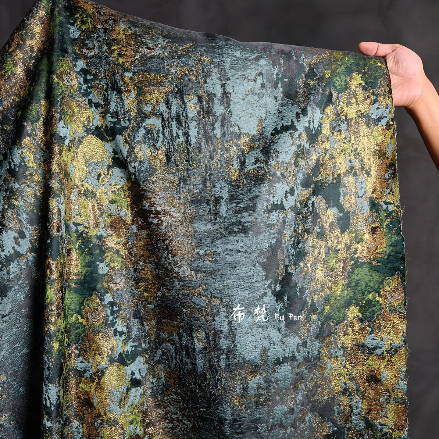 50x160cm Dark Green Double-Sided Jacquard Texture Fabric Vintage Heavy ArFor DIY Sewing Jacket Clothing Designer Fabric 50x160cm
50x160cm Dark Green Double-Sided Jacquard Texture Fabric Vintage Heavy ArFor DIY Sewing Jacket Clothing Designer Fabric 50x160cm
