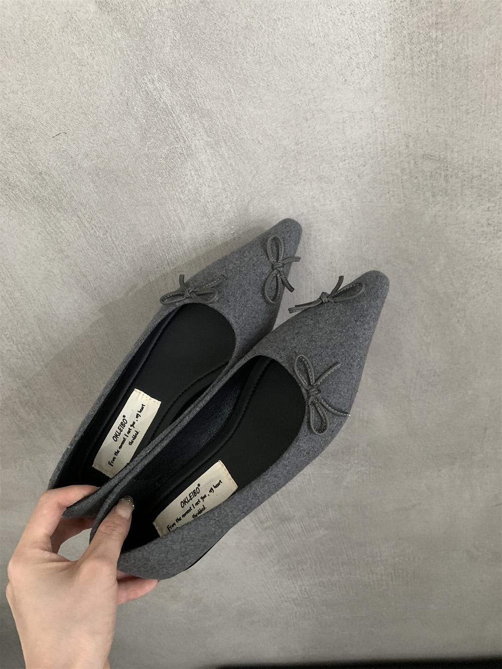 мода Модные женские туфли-лоферы с острым носком Лето-Осень Туфли на плоской подошве Низкий каблук Дизайн с бантом Черный Серый Красный Бежевый Туфли-лодочки для вечеринок 39 7.5 серый
мода Модные женские туфли-лоферы с острым носком Лето-Осень Туфли на плоской подошве Низкий каблук Дизайн с бантом Черный Серый Красный Бежевый Туфли-лодочки для вечеринок 39 7.5 серый