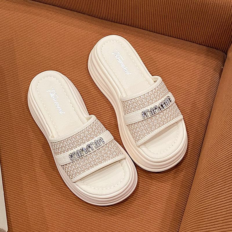 2025 лето новая платформа обувь круглый носок маленький ароматный ветер сандалии на одной перемычке повседневные сращенные уличные тапочки женские 40
2025 лето новая платформа обувь круглый носок маленький ароматный ветер сандалии на одной перемычке повседневные сращенные уличные тапочки женские 40