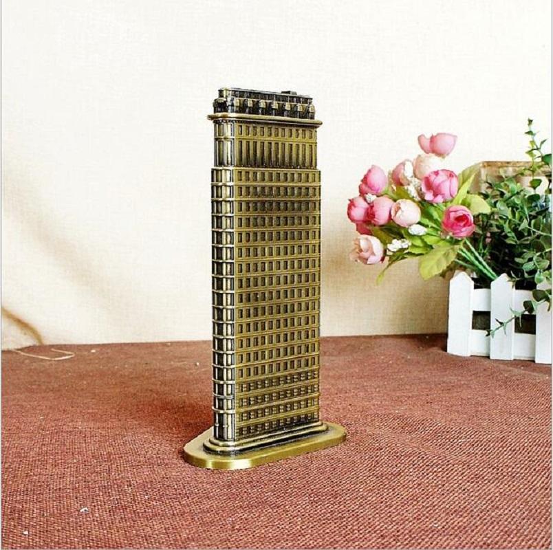 Famous Landmark Metal Model New York Flatiron Building Architecture Decor Metal Crafts Fuller Building Model Gift for Friend 9cm 7cm 18cm
Famous Landmark Metal Model New York Flatiron Building Architecture Decor Metal Crafts Fuller Building Model Gift for Friend 9cm 7cm 18cm