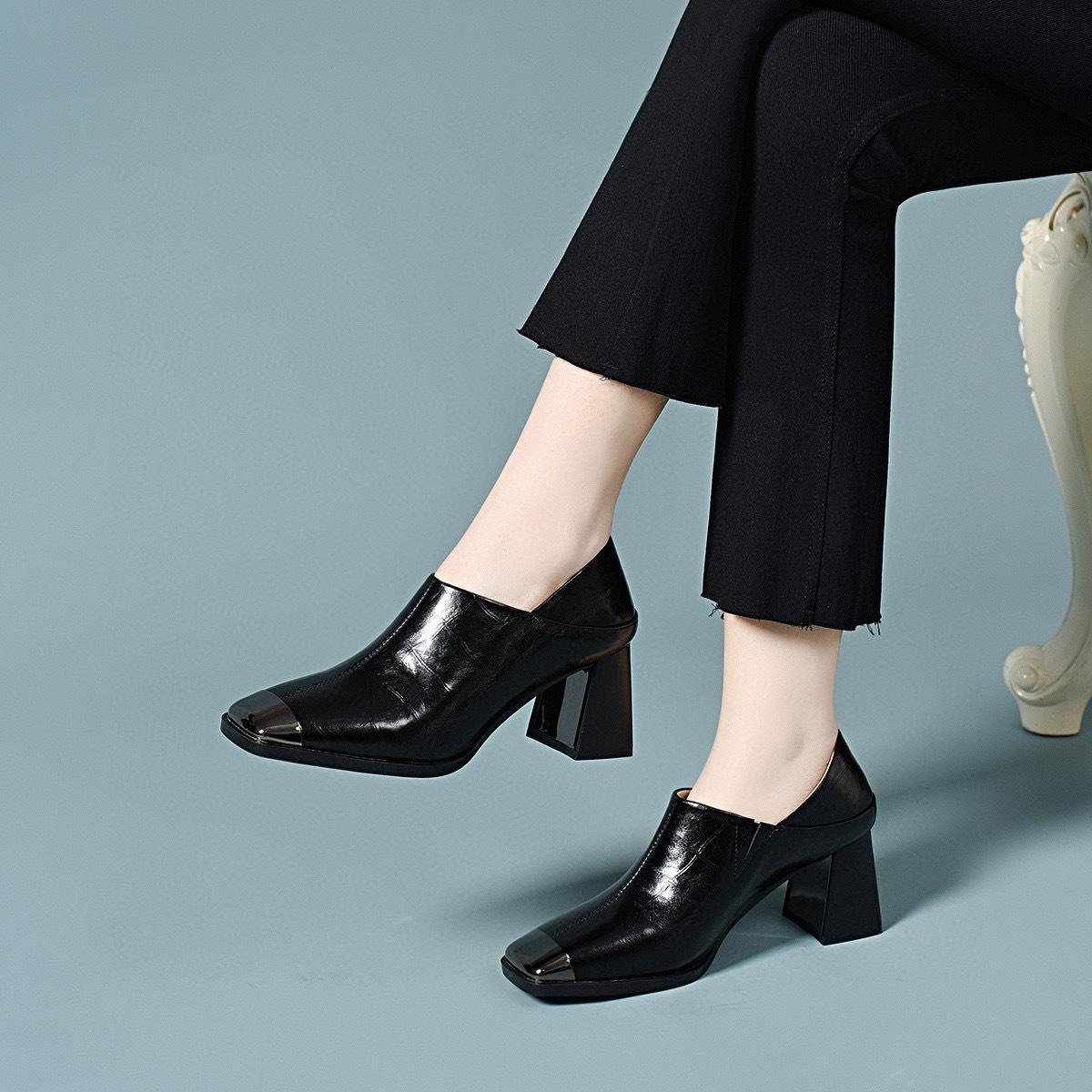 French temperament single shoes women s 2025 spring new iron bag head square head deep mouth women s shoes one shoe two wear women s high heels 41
French temperament single shoes women s 2025 spring new iron bag head square head deep mouth women s shoes one shoe two wear women s high heels 41