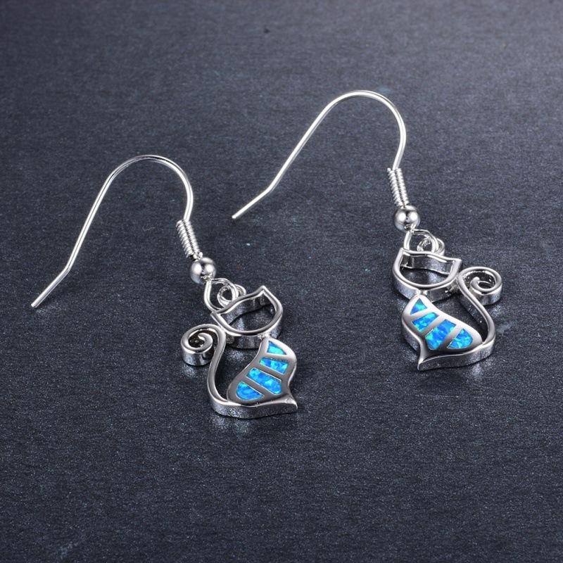 Japanese and Korean style cute earrings, platinum opal cat earrings, female personality cartoon fashion exquisite jewelry синій
Japanese and Korean style cute earrings, platinum opal cat earrings, female personality cartoon fashion exquisite jewelry синій