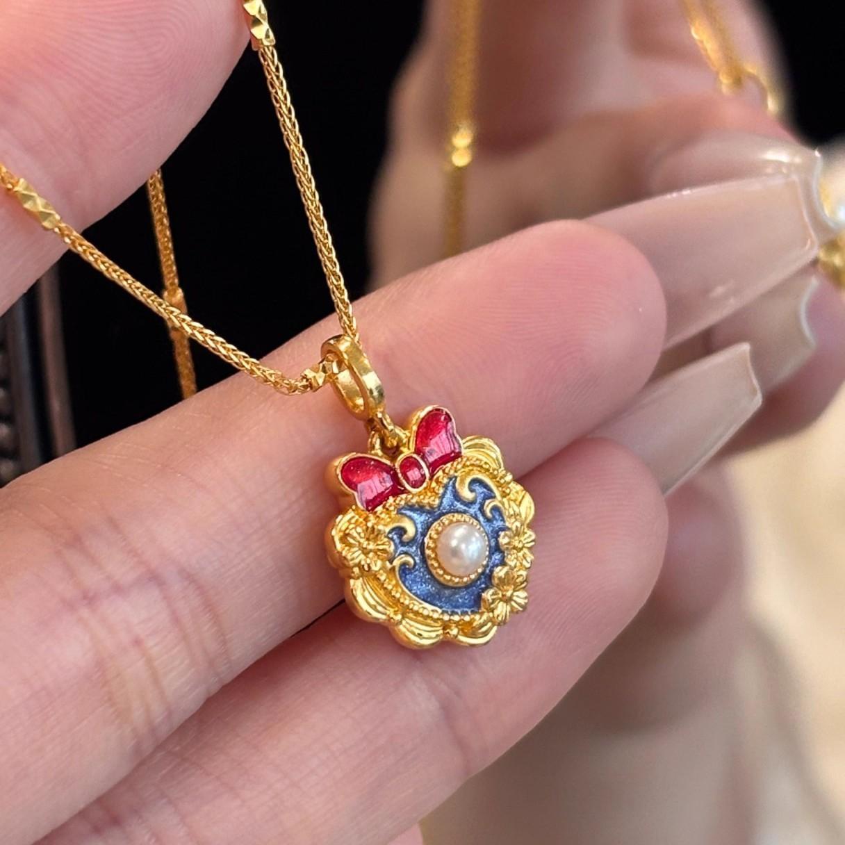 Sweet palace style pink blue pearl necklace exquisite and fashion cute heart-shaped bowknot pendant collar chain wedding jewelry 45cm золотой
Sweet palace style pink blue pearl necklace exquisite and fashion cute heart-shaped bowknot pendant collar chain wedding jewelry 45cm золотой