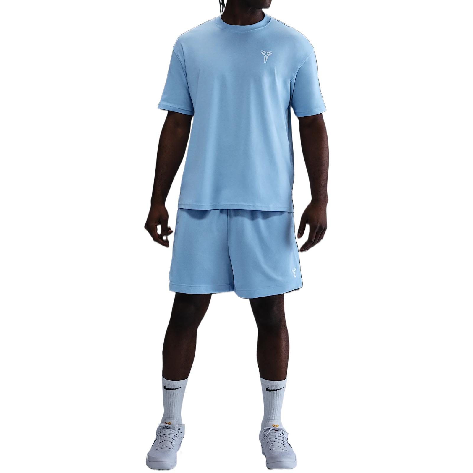 Новая мужская баскетбольная футболка Nike Kobe HJ3318-422 L
Новая мужская баскетбольная футболка Nike Kobe HJ3318-422 L