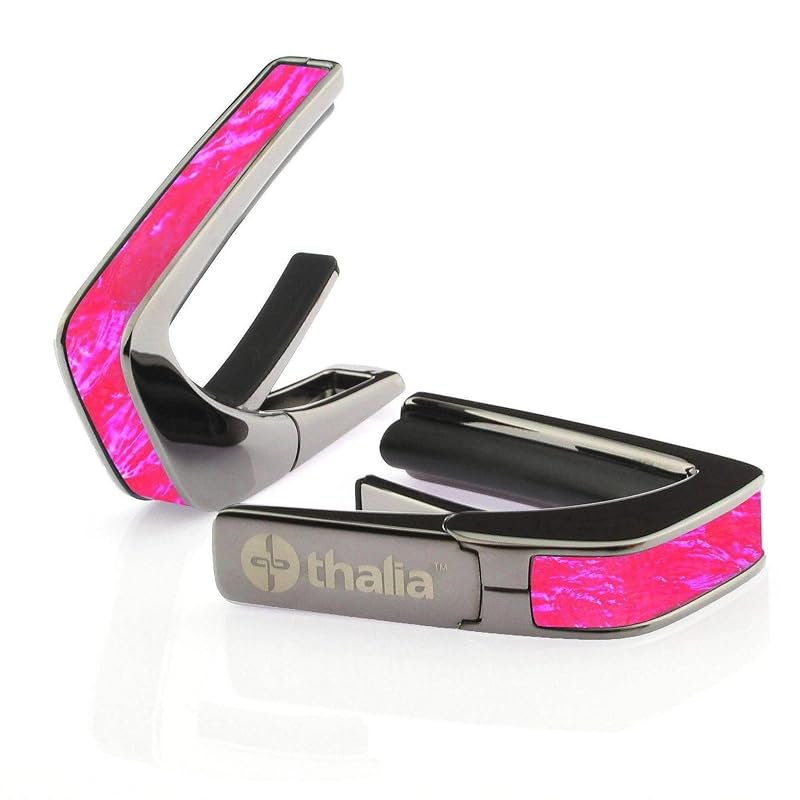 Thalia capo Thalia Capos Exotic Shell Series/PINK ANGEL WING capo tasto guitar 12 inch fret pad included (Black Chrome/PINK WING)
Thalia capo Thalia Capos Exotic Shell Series/PINK ANGEL WING capo tasto guitar 12 inch fret pad included (Black Chrome/PINK WING)