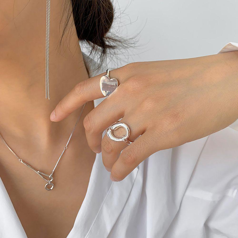 Adjustable Curve Metal Love Heart Ring Korean Style Open Ring Fashion Jewelry Women Finger Ring C
Adjustable Curve Metal Love Heart Ring Korean Style Open Ring Fashion Jewelry Women Finger Ring C