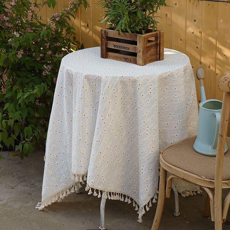 Small fresh cotton and linen style dining table fabric, small daisy pastoral floral rectangular cover towel, tablecloth, coffee table tablecloth 90x90
Small fresh cotton and linen style dining table fabric, small daisy pastoral floral rectangular cover towel, tablecloth, coffee table tablecloth 90x90