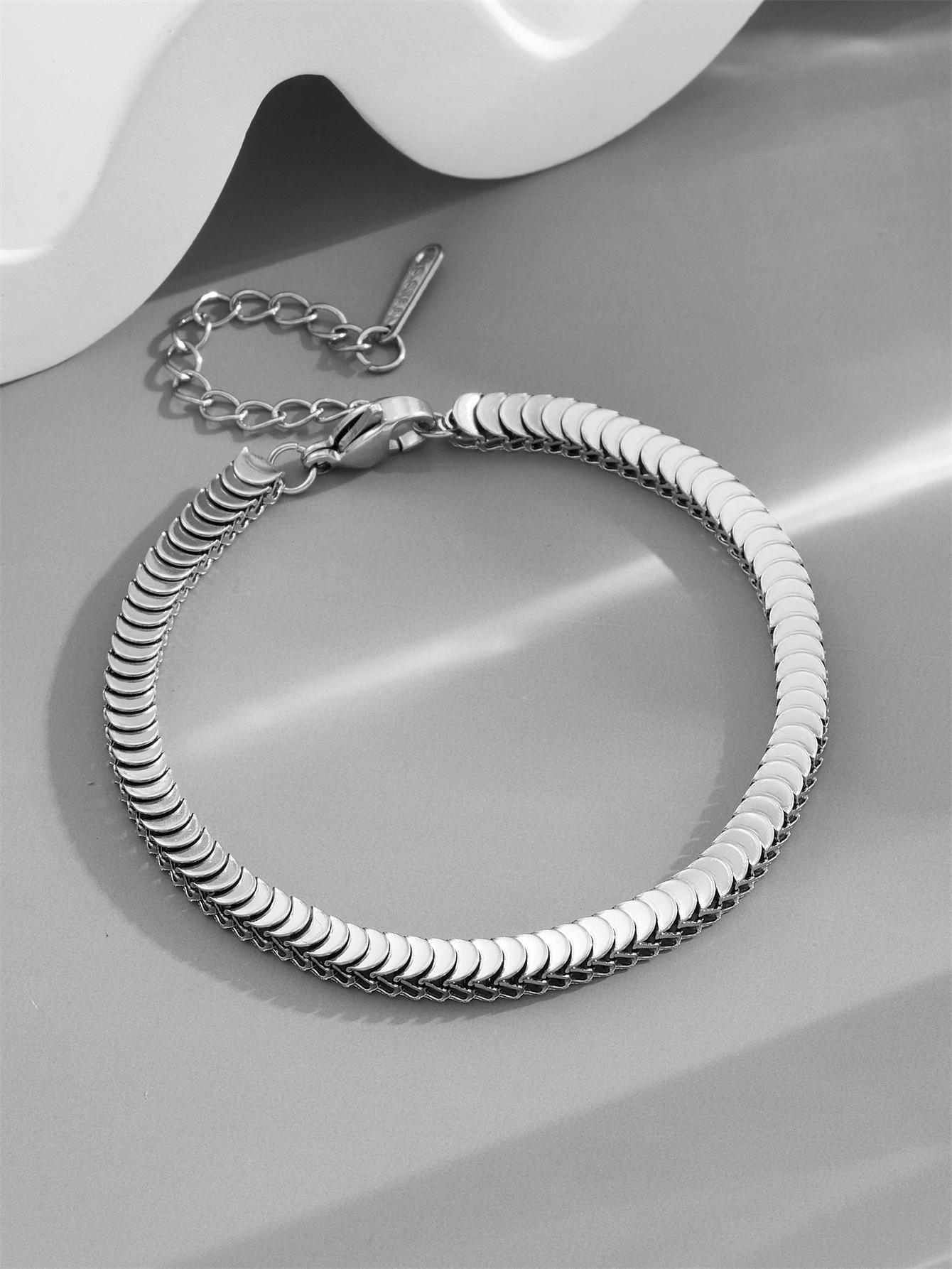 Браслет Легкая Роскошь Медь Многослойный Дизайн Ручные Украшения Цепочка Змеиная Кость
Браслет Легкая Роскошь Медь Многослойный Дизайн Ручные Украшения Цепочка Змеиная Кость