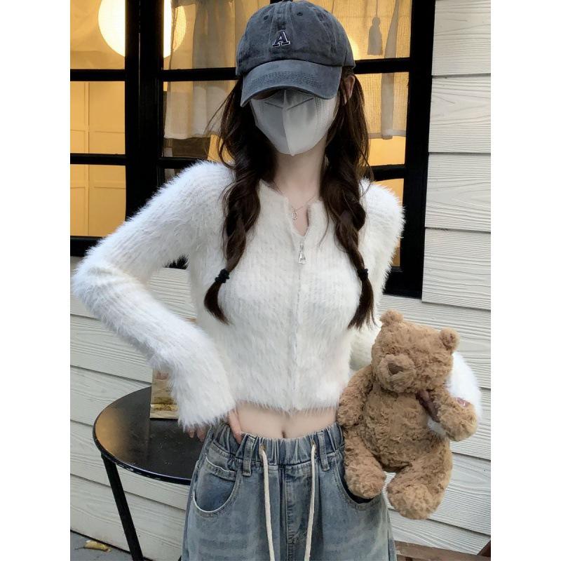 Women s High-Waist Mink Velvet Sweater - Soft, Furry, and Stylish for Autumn/Winter S (Recommended 80-95 lbs)
Women s High-Waist Mink Velvet Sweater - Soft, Furry, and Stylish for Autumn/Winter S (Recommended 80-95 lbs)