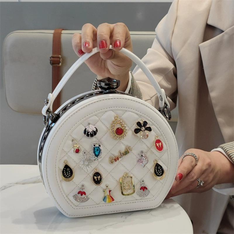 Новая модная сумка из натуральной кожи со стразами, круглая сумка через плечо на одно плечо, маленькая ручная сумка для женщин 
Новая модная сумка из натуральной кожи со стразами, круглая сумка через плечо на одно плечо, маленькая ручная сумка для женщин