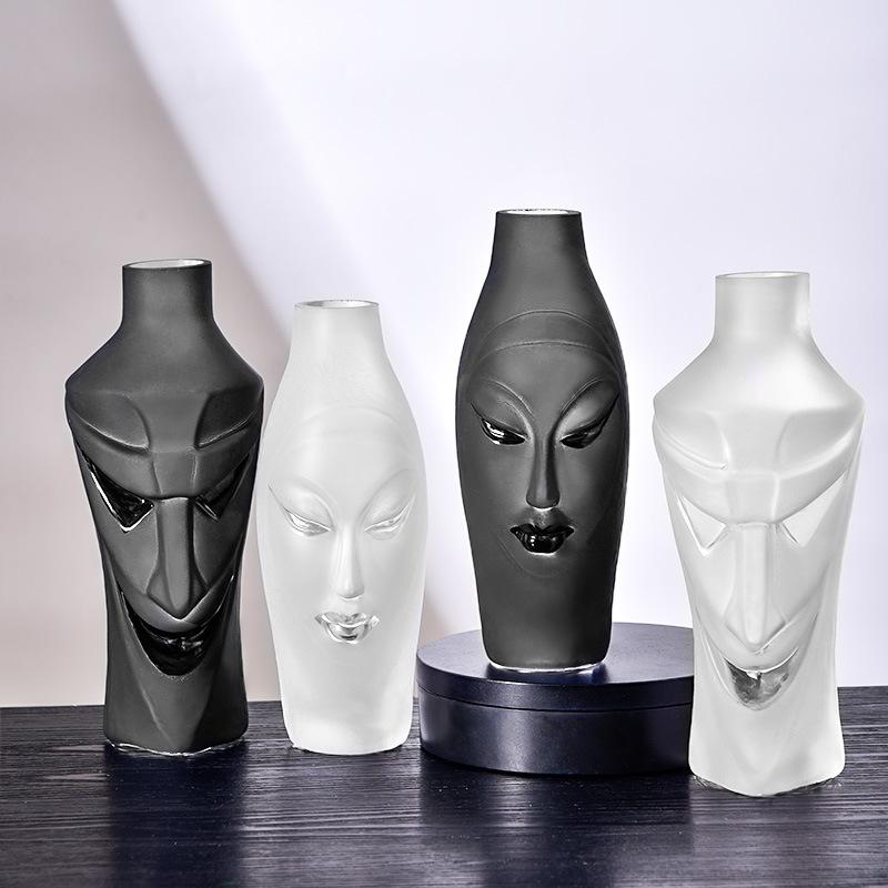 Nordic creative Abstract art face glass vase, living room, table top flower arrangement and decoration
Nordic creative Abstract art face glass vase, living room, table top flower arrangement and decoration