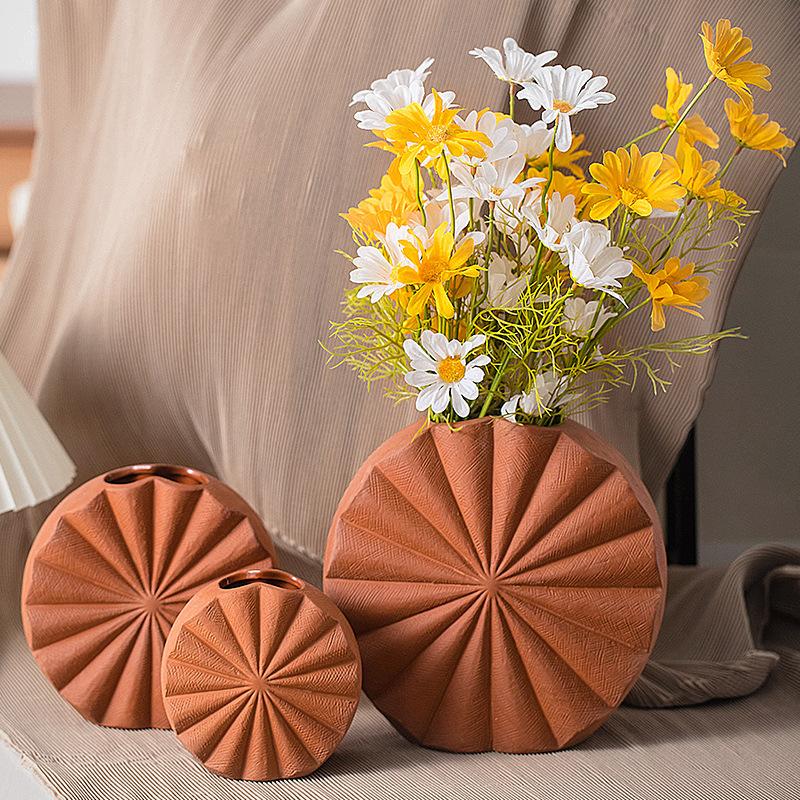 Terracotta Ceramic Vase Creative Sunflower Pattern Flower Vase Floral Arrangement Accessories Home Decoration Accessories
Terracotta Ceramic Vase Creative Sunflower Pattern Flower Vase Floral Arrangement Accessories Home Decoration Accessories