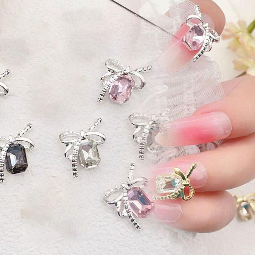 5Pcs Bows Water Diamond Nail Jewelry 3D Nail Decal Kawaii Nail Art Charm Nail Accessories
5Pcs Bows Water Diamond Nail Jewelry 3D Nail Decal Kawaii Nail Art Charm Nail Accessories