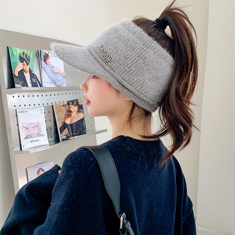 Cubic Lettering Knit Cap Women s Ski Golf Sun Cap Hat gray
Cubic Lettering Knit Cap Women s Ski Golf Sun Cap Hat gray