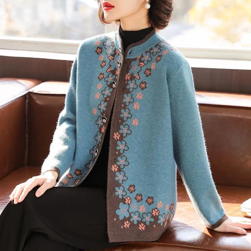 New Autumn and Winter Women s Spliced stand Collar Button Printed Fashionable Casual Knit Sweater Cardigan L синий
New Autumn and Winter Women s Spliced stand Collar Button Printed Fashionable Casual Knit Sweater Cardigan L синий