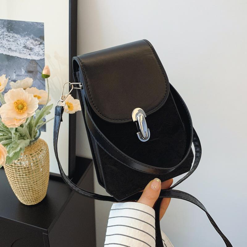 Проста сумка через плече 2024 нова літня невелика квадратна сумка Корейська версія модна портативна жіноча маленька сумка сумка для мобільного телефону чорний
Проста сумка через плече 2024 нова літня невелика квадратна сумка Корейська версія модна портативна жіноча маленька сумка сумка для мобільного телефону чорний