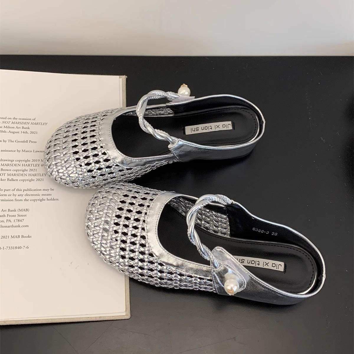 inner height increase woven hollow bag head half slippers women wear new breathable skirt platform sandals 40
inner height increase woven hollow bag head half slippers women wear new breathable skirt platform sandals 40
